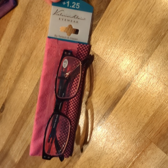 NWT Victoria Klein eyewear +1.25 readers - Picture 14 of 16